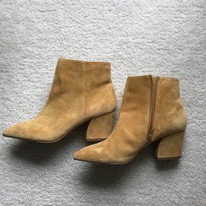 Steve Madden Yellow Booties in Size 9